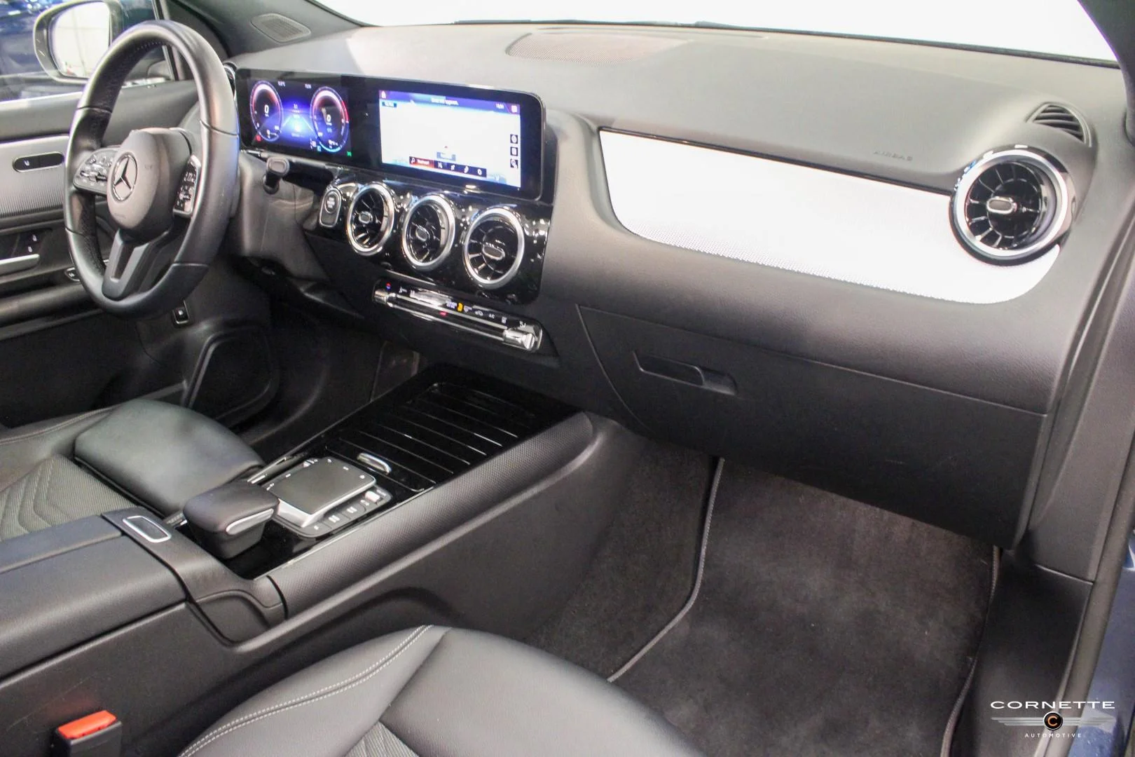 Mercedes-Benz GLA 250 - 11