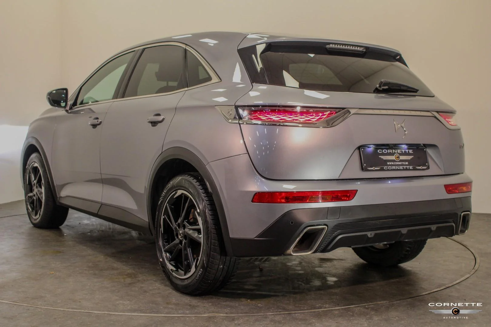 DS Automobiles DS 7 Crossback - 11