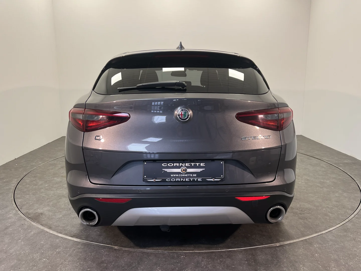 Alfa Romeo Stelvio - 9