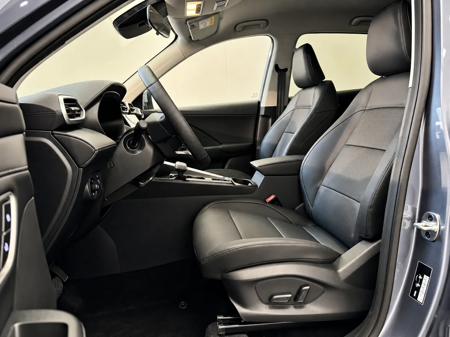 MG ZS - 13