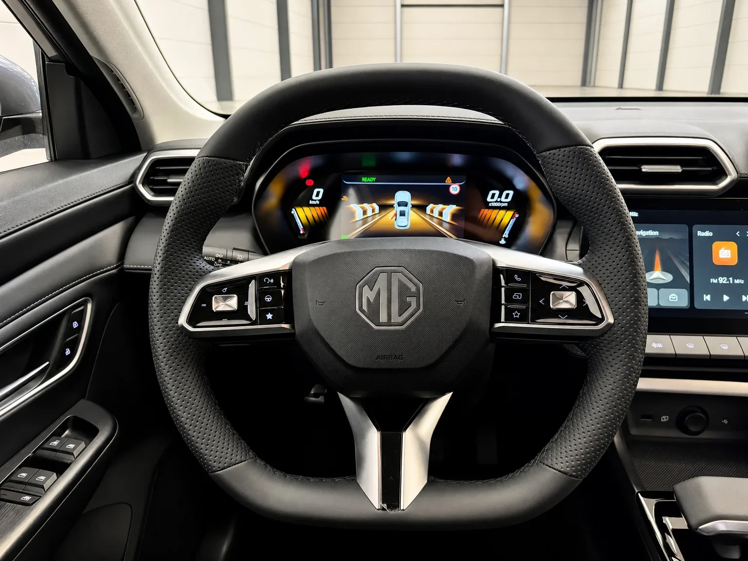 MG ZS - 15