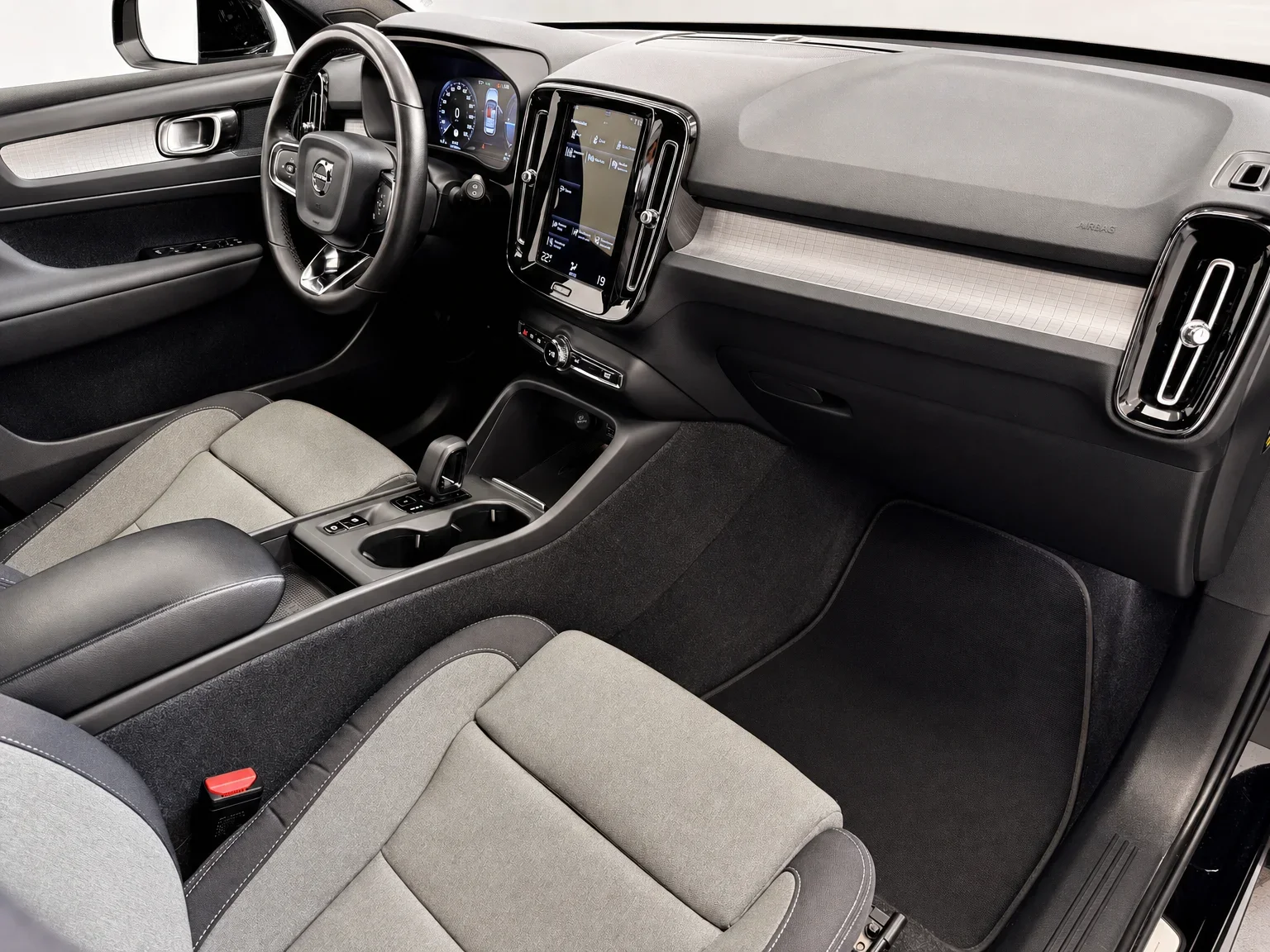 Volvo XC40 - 13