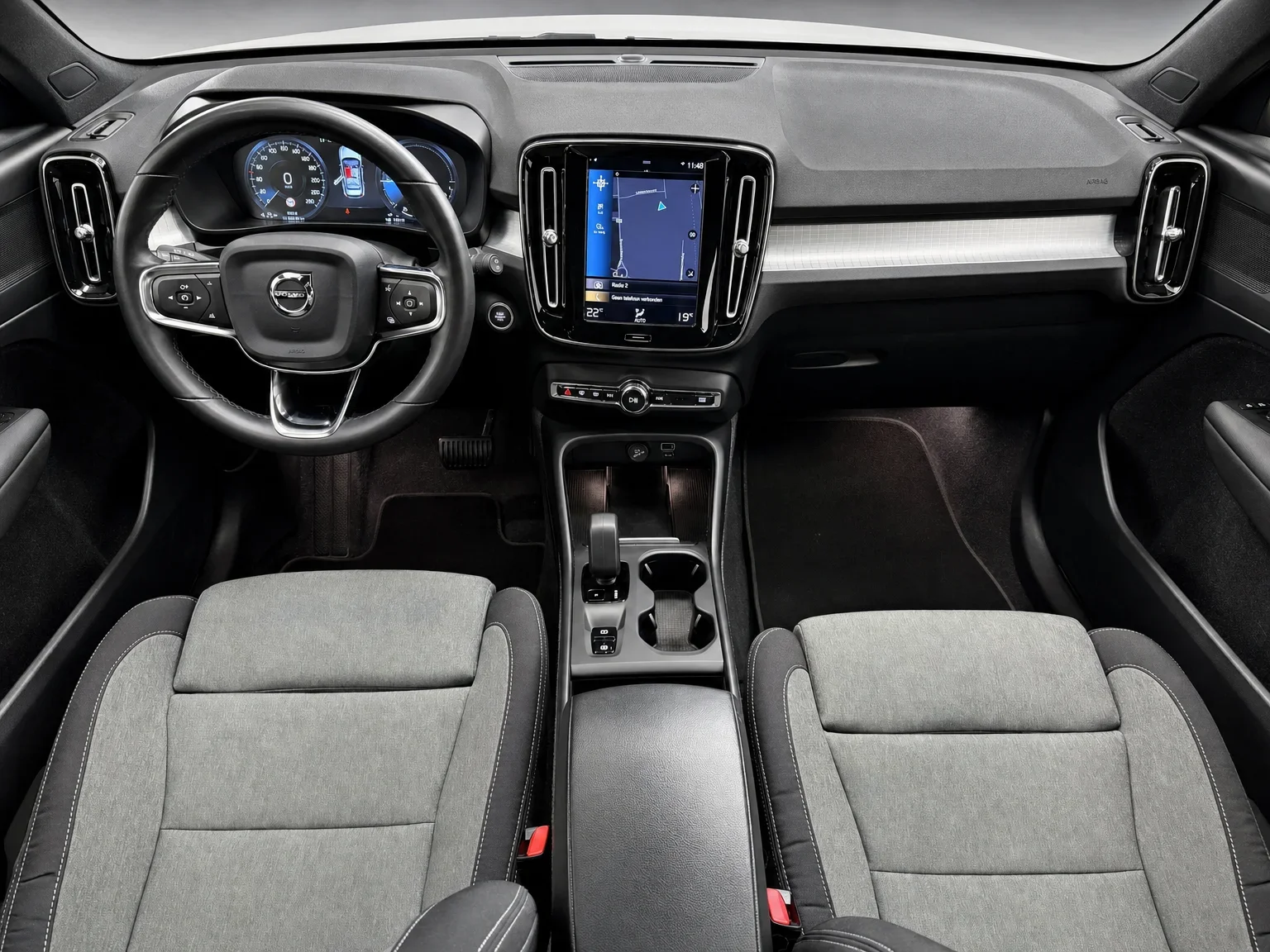 Volvo XC40 - 19