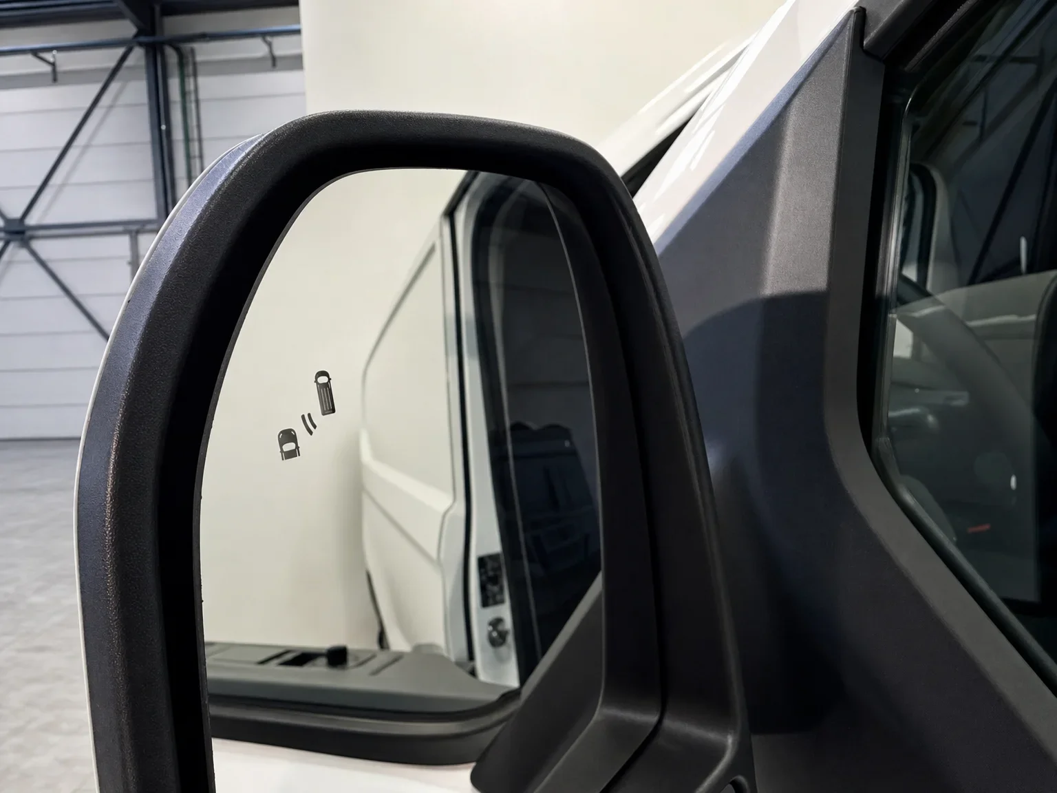 Volkswagen T7 Transporter - 13