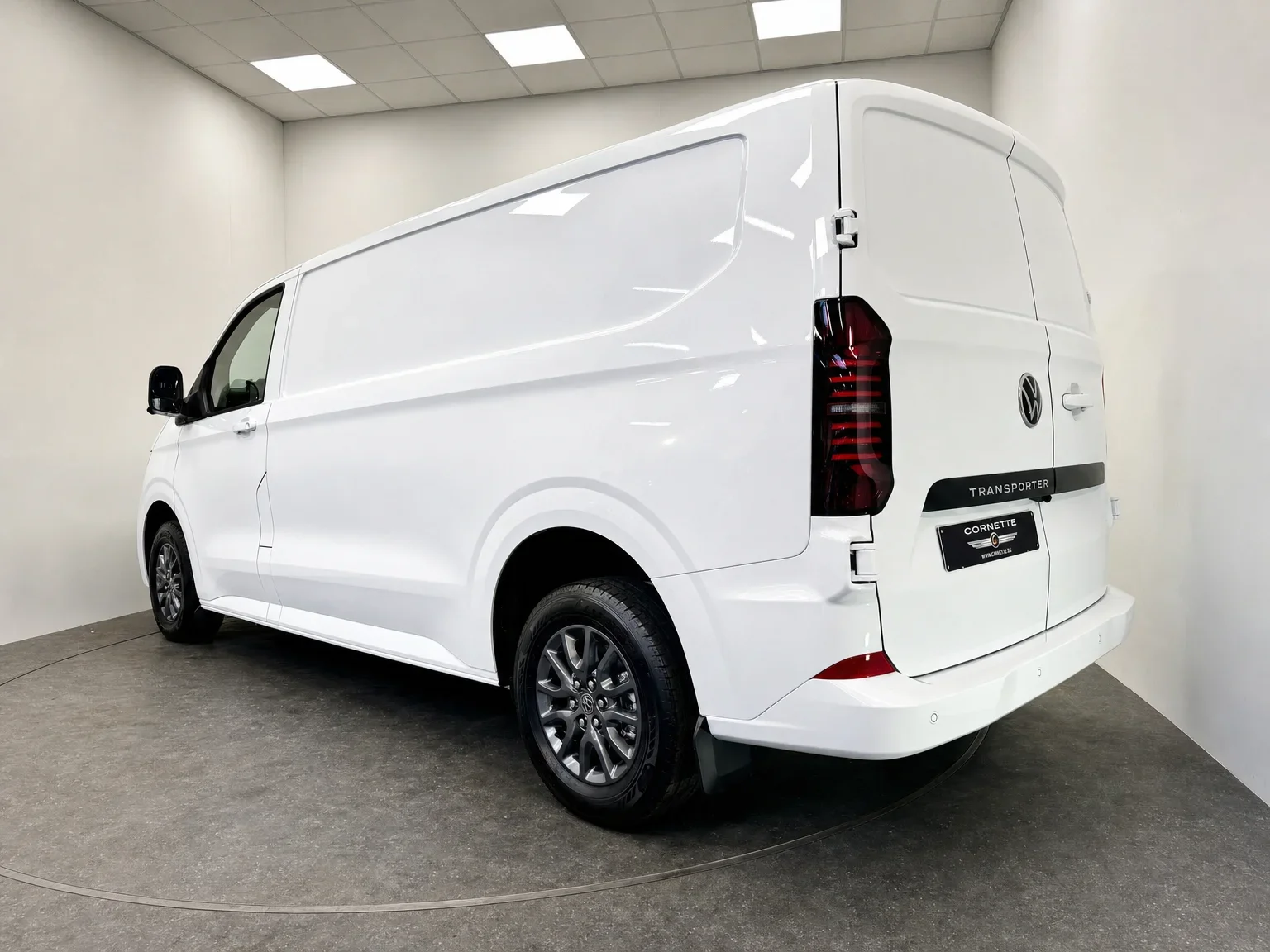 Volkswagen T7 Transporter - 7