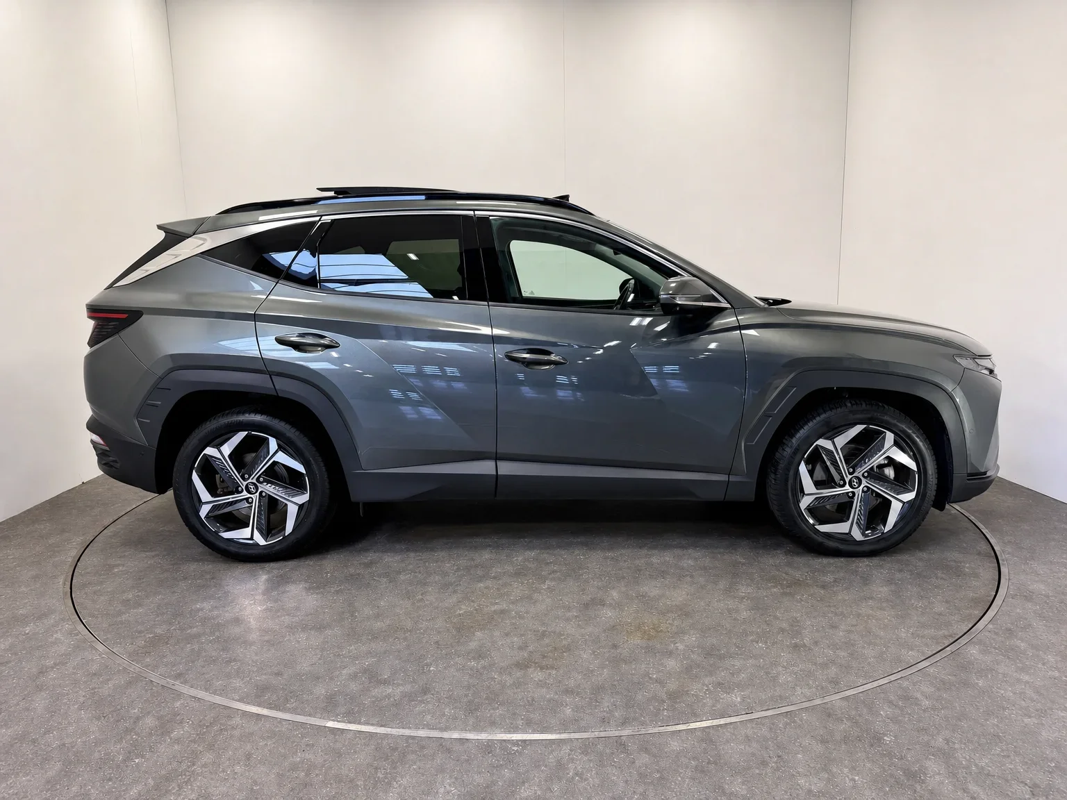 Hyundai Tucson - 8