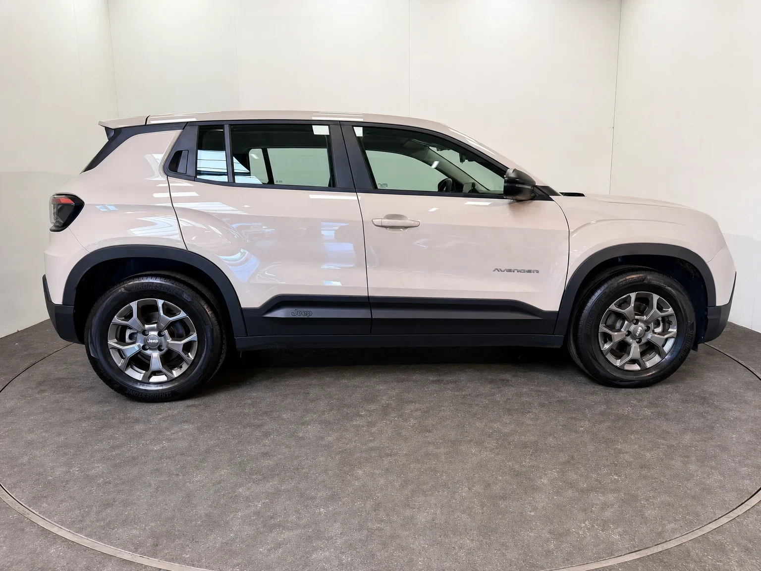 Jeep Avenger - 9