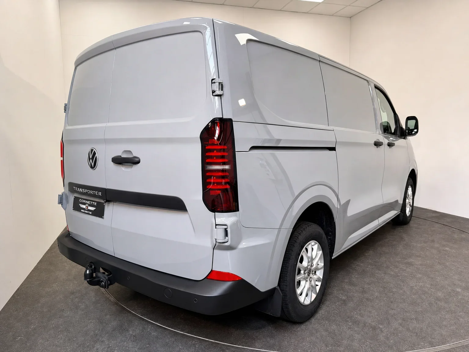 Volkswagen T7 Transporter - 12