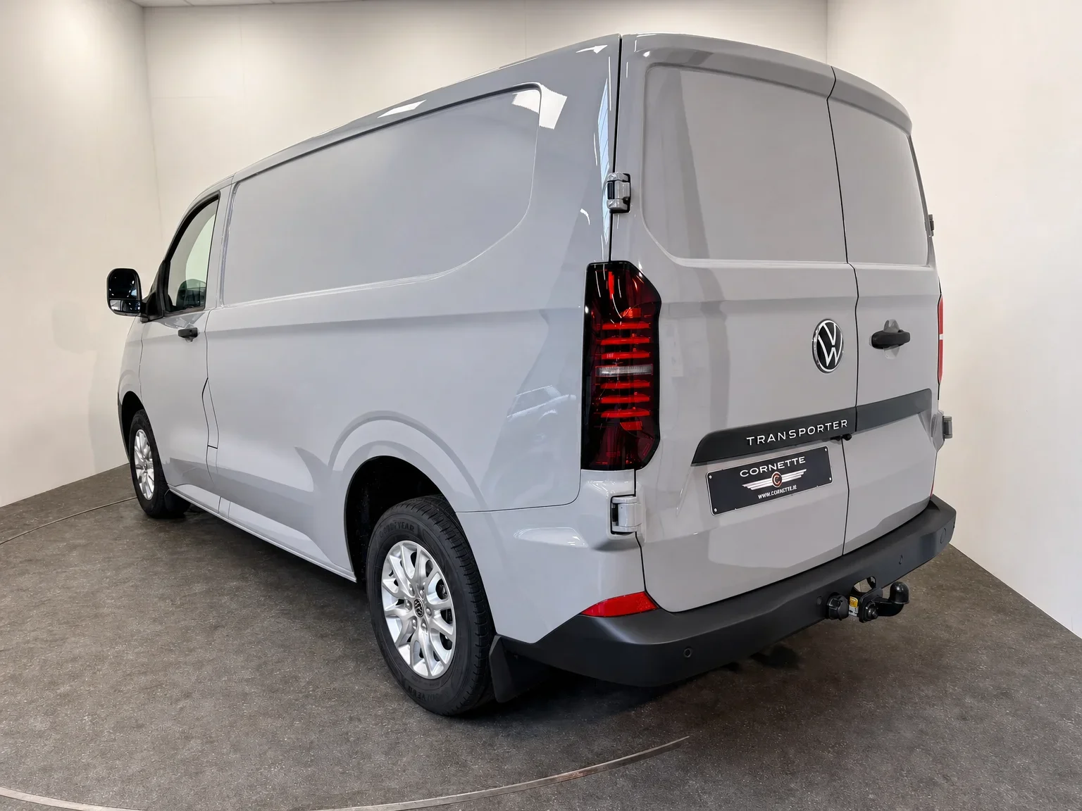 Volkswagen T7 Transporter - 5