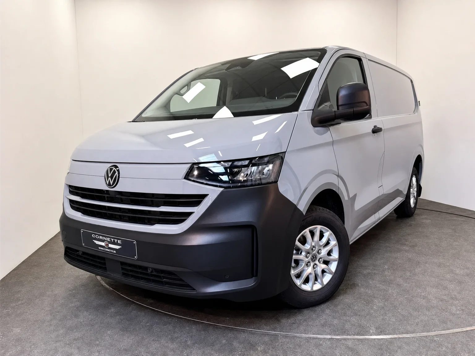 Volkswagen T7 Transporter - 9