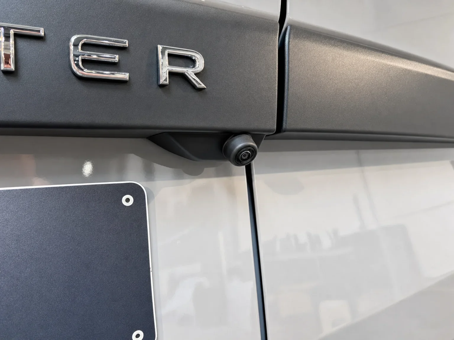 Volkswagen T7 Transporter - 10