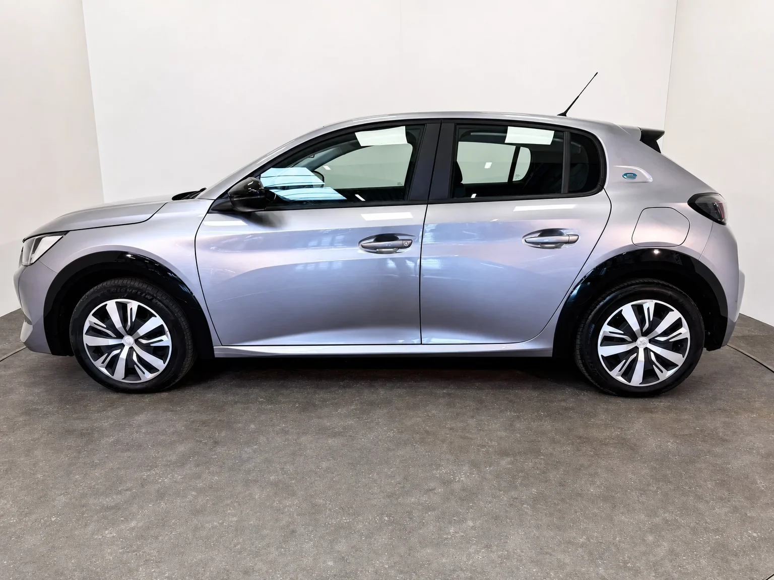 Peugeot e-208 - 2