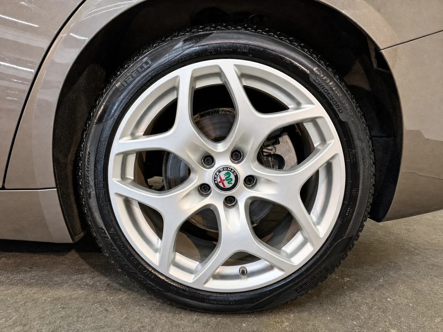Alfa Romeo Giulia - 11