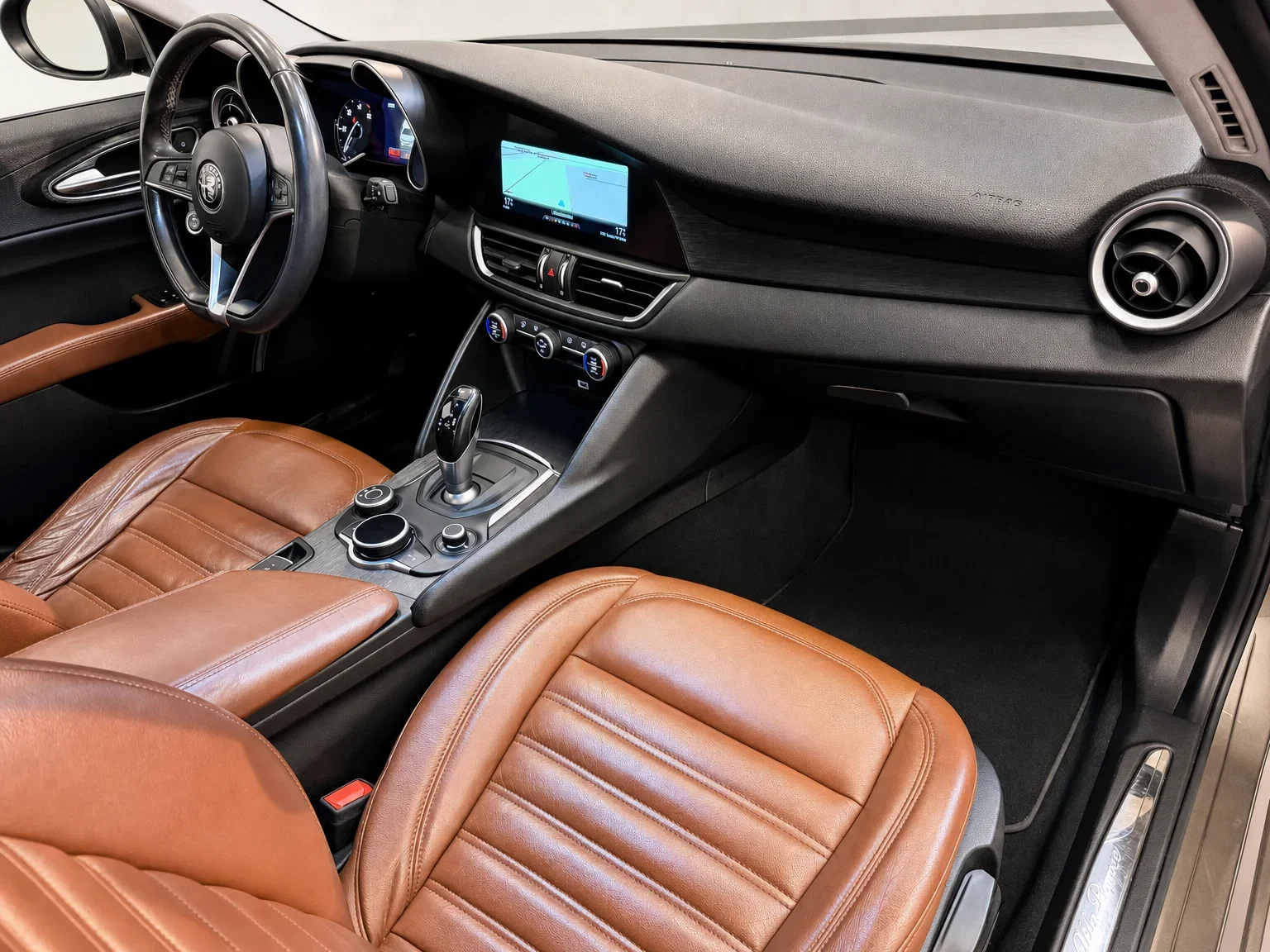 Alfa Romeo Giulia - 20