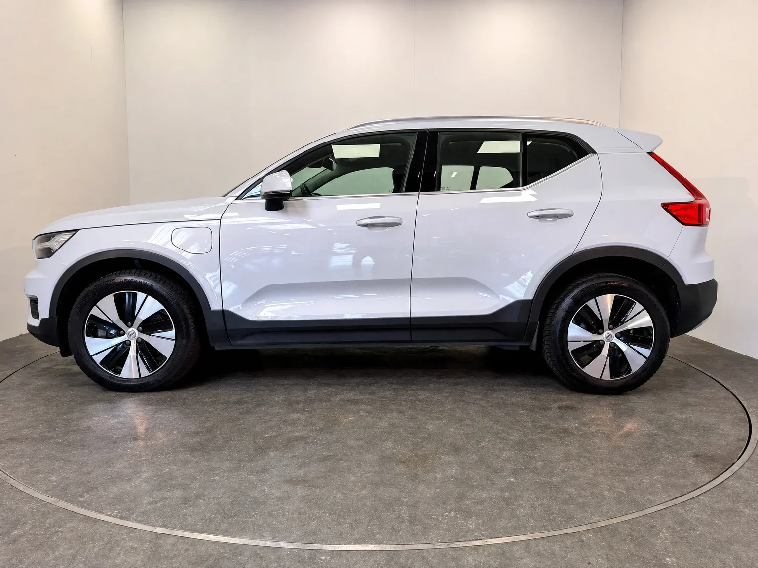 Volvo XC40 - 2