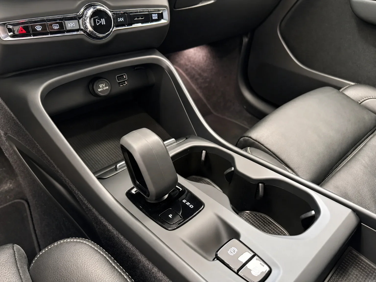 Volvo XC40 - 12