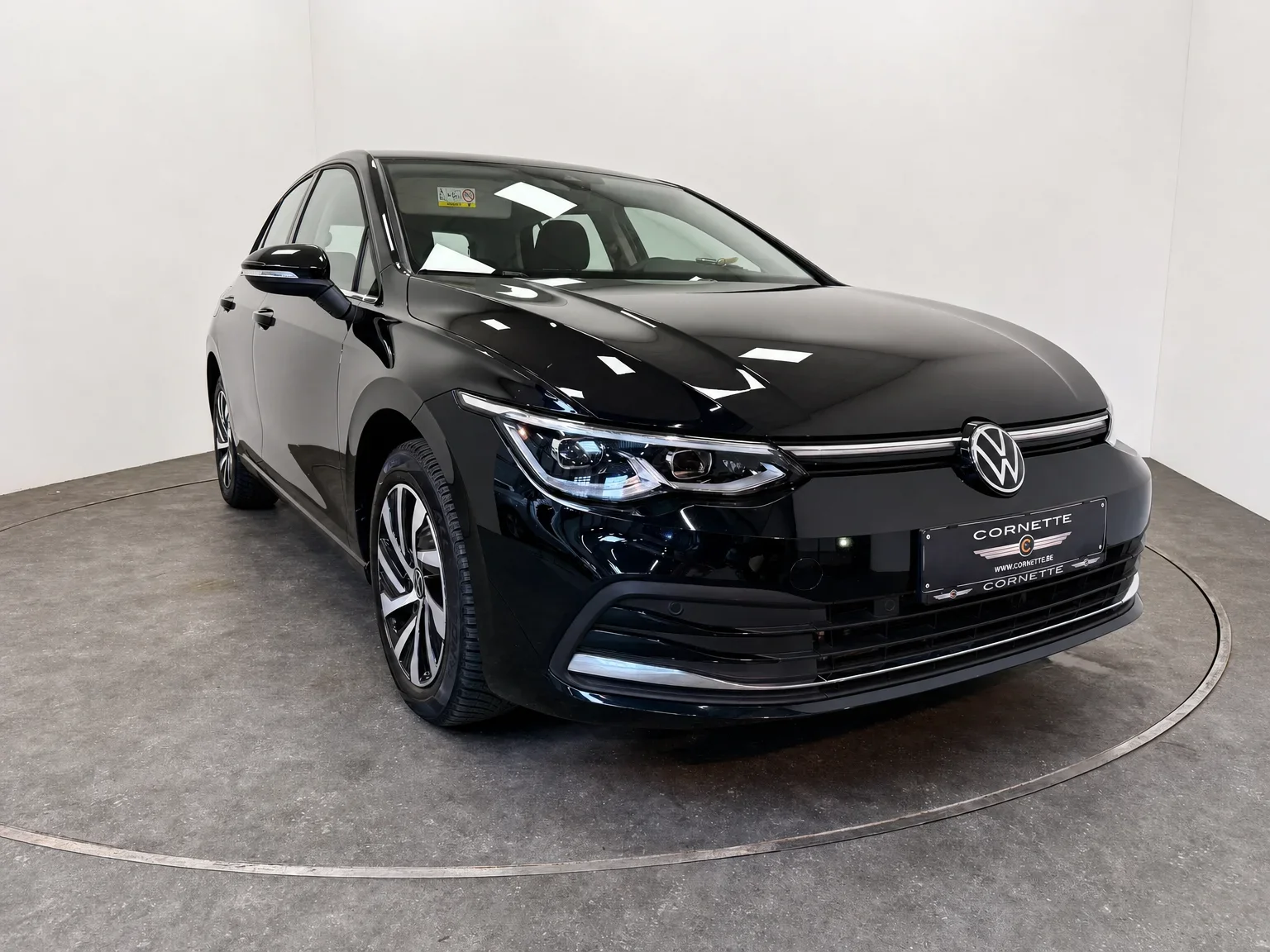 Volkswagen Golf - 11