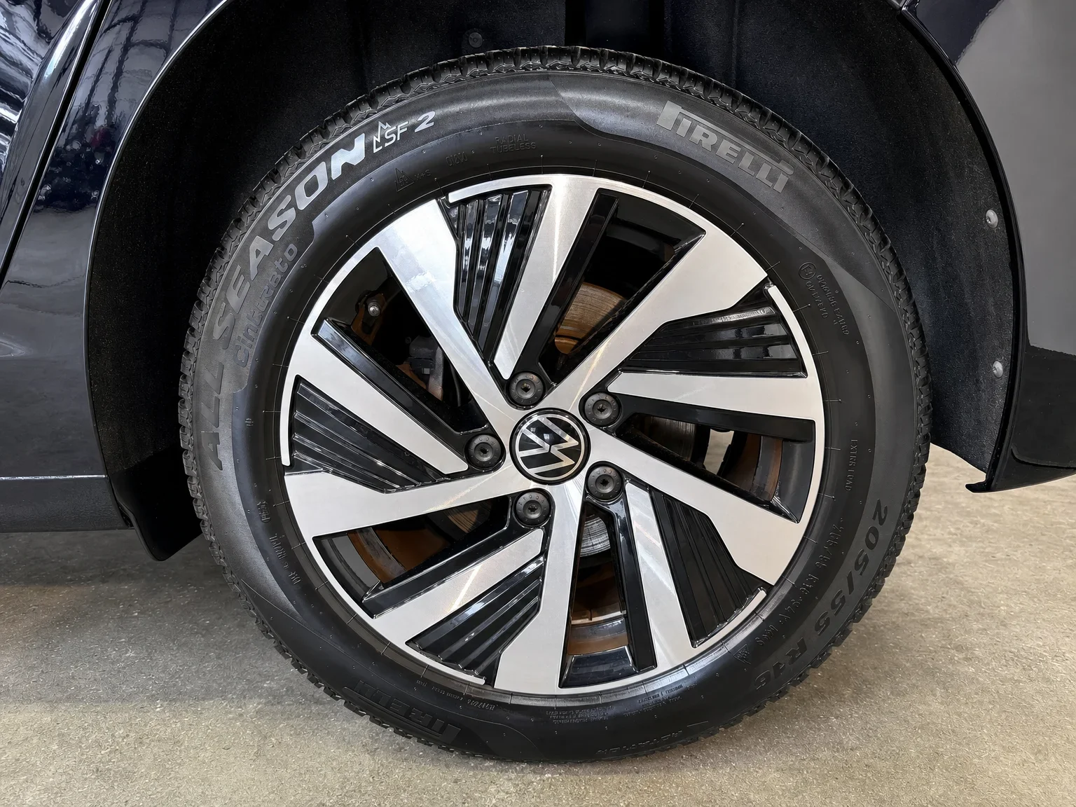 Volkswagen Golf - 12