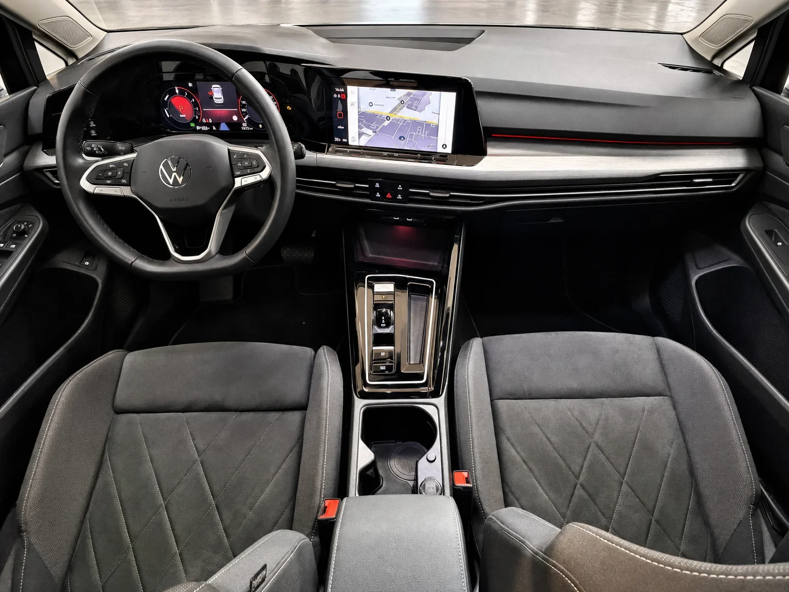 Volkswagen Golf - 13