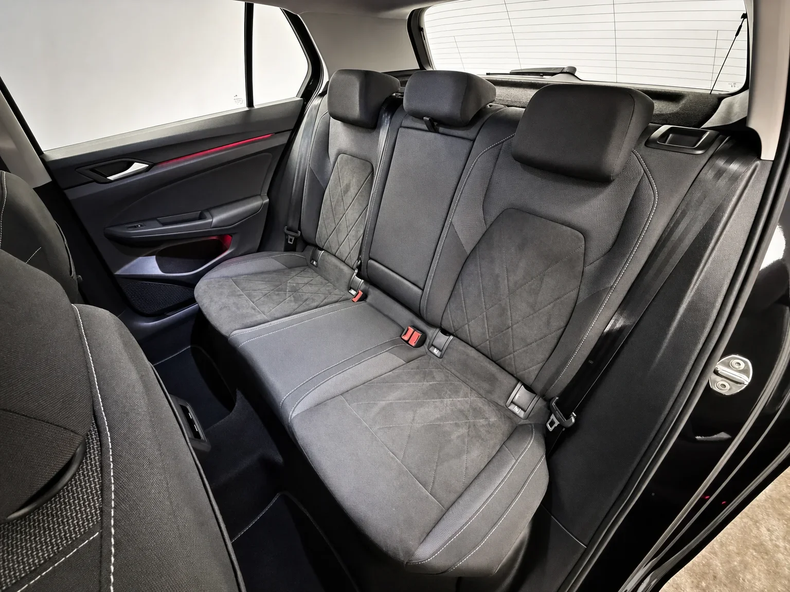 Volkswagen Golf - 18