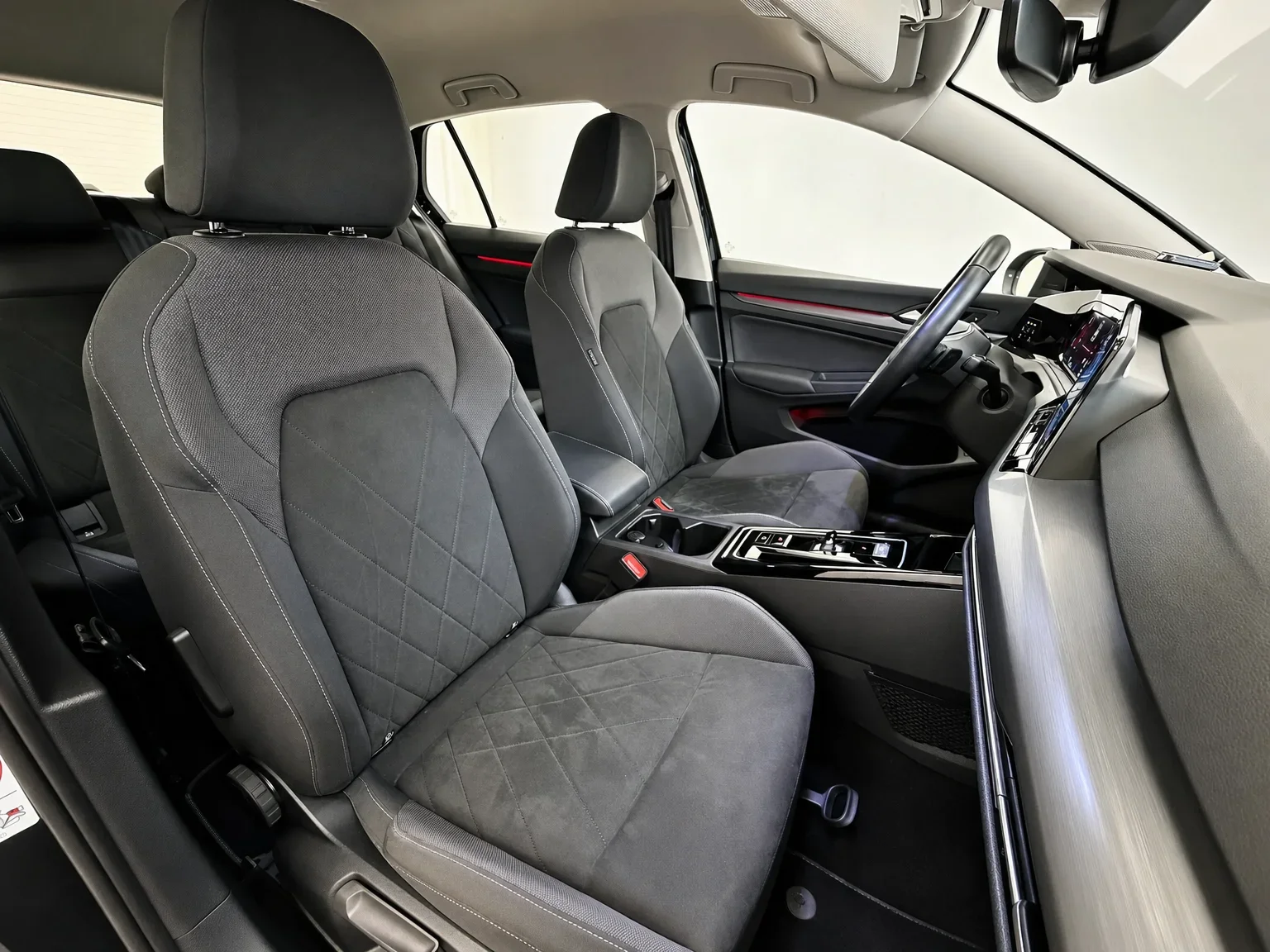 Volkswagen Golf - 21