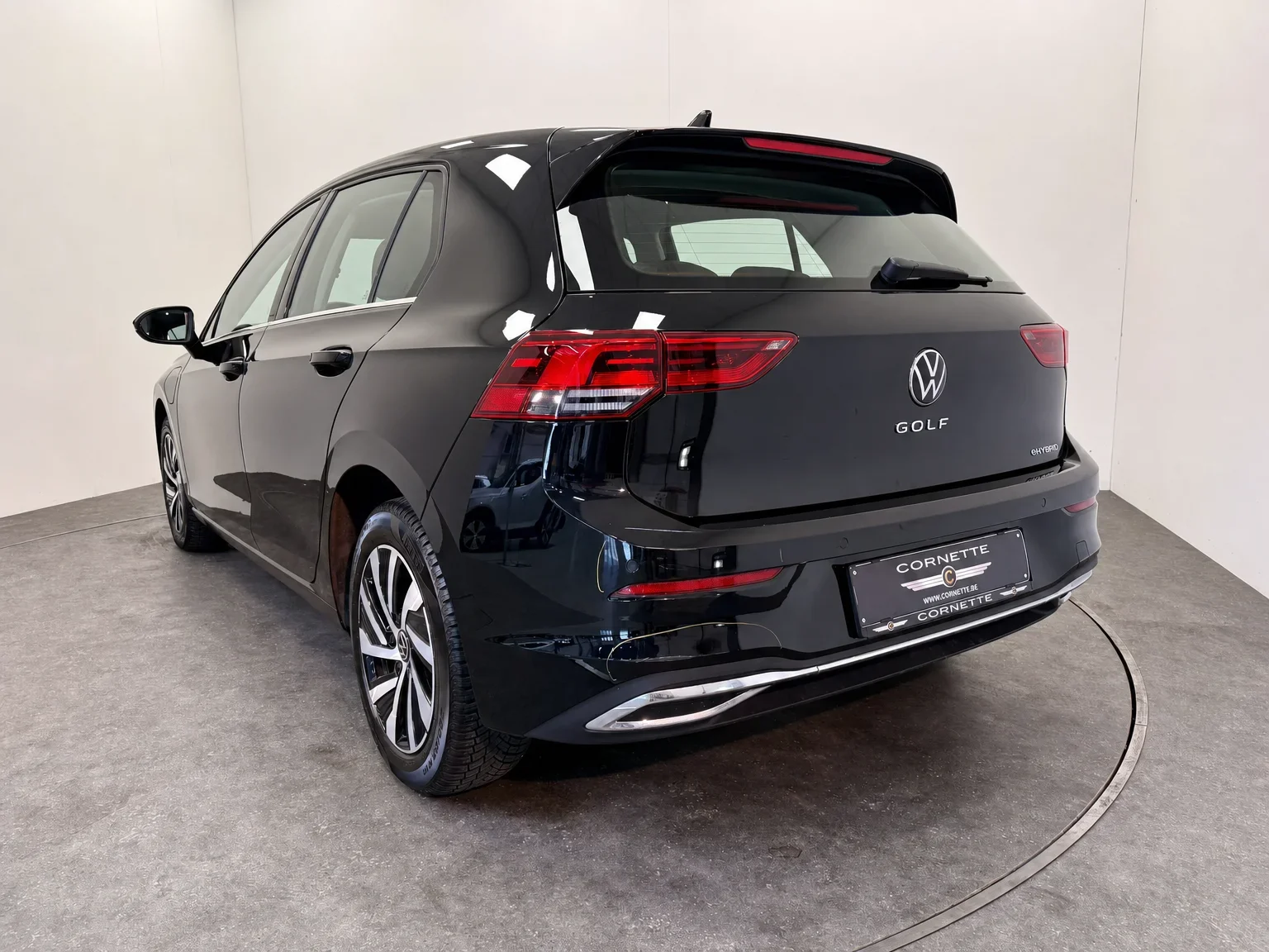 Volkswagen Golf - 5