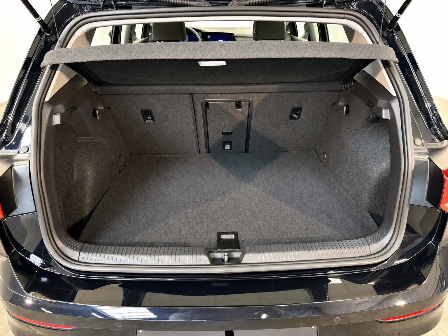Volkswagen Golf - 8