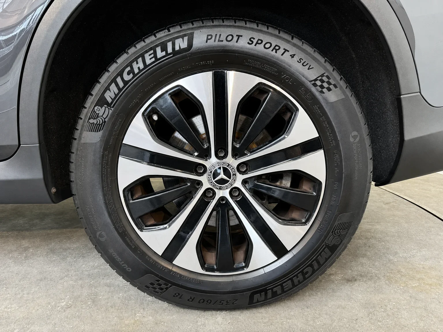 Mercedes-Benz GLC 300 - 12