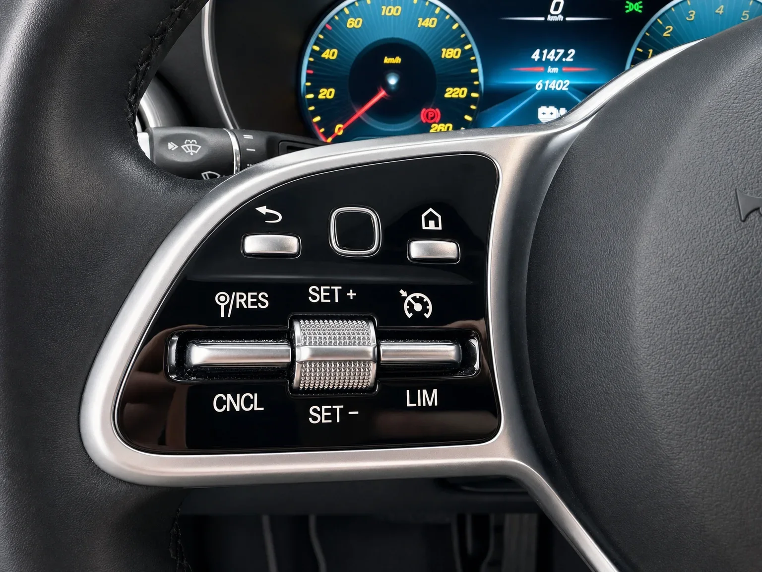 Mercedes-Benz GLC 300 - 17