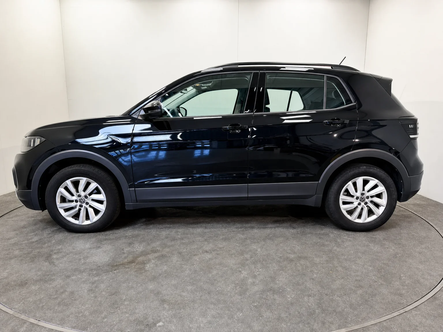 Volkswagen T-Cross - 2