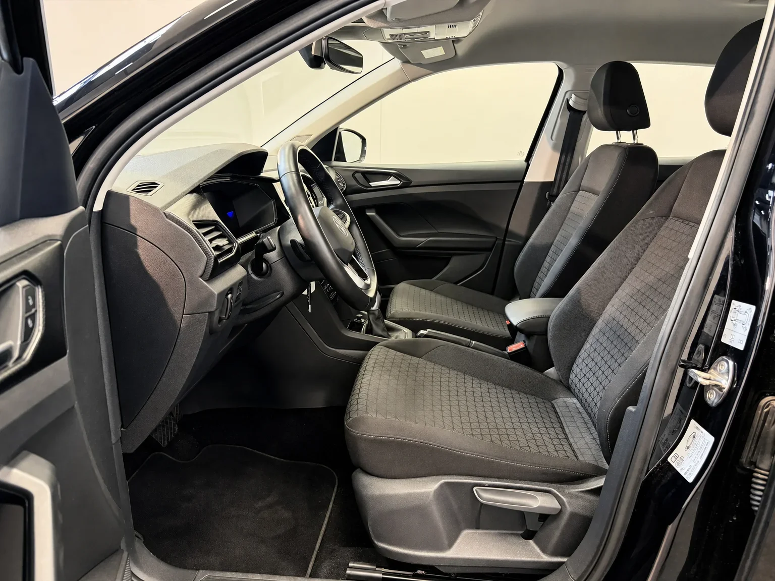 Volkswagen T-Cross - 9