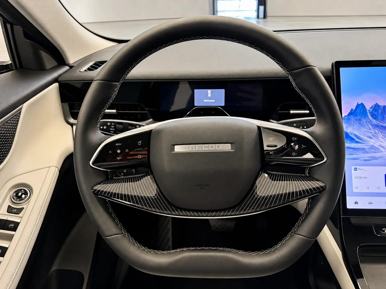 Jaecoo J5 - 15