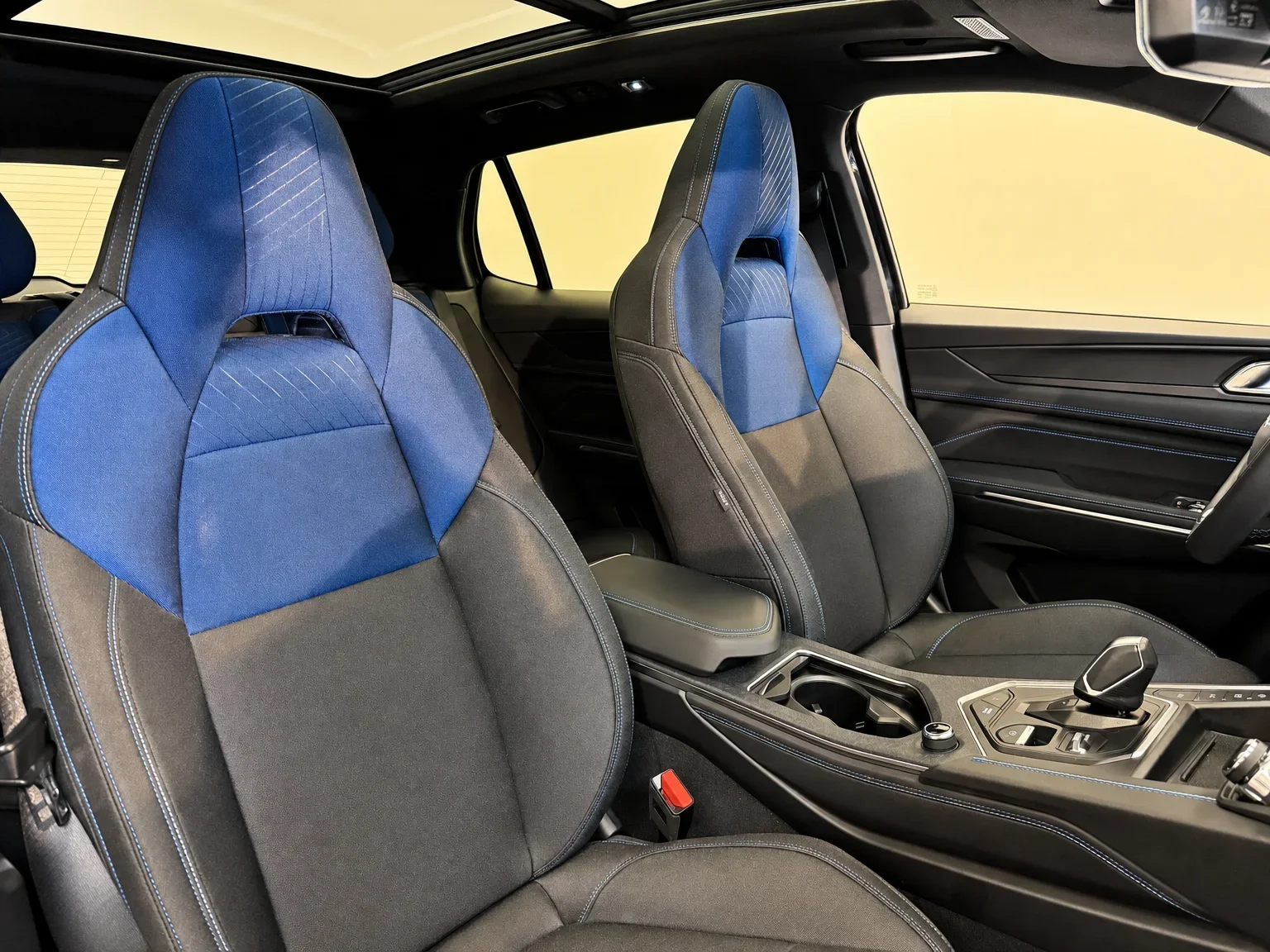 Lynk & Co 01 - 13