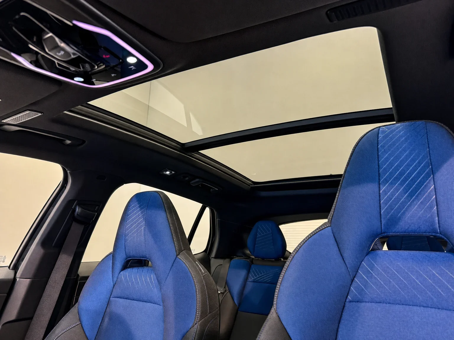 Lynk & Co 01 - 16