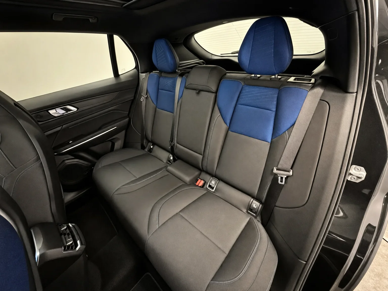 Lynk & Co 01 - 17