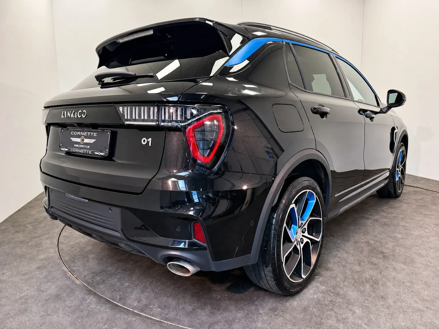 Lynk & Co 01 - 8