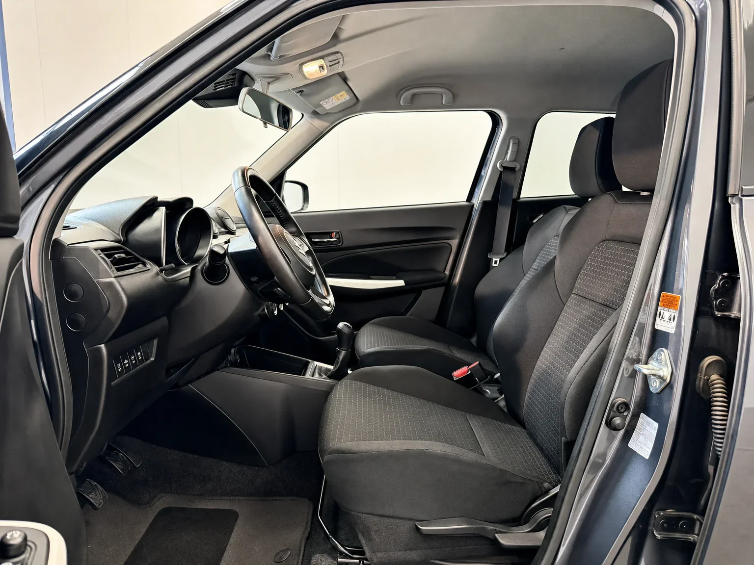 Suzuki Swift - 12