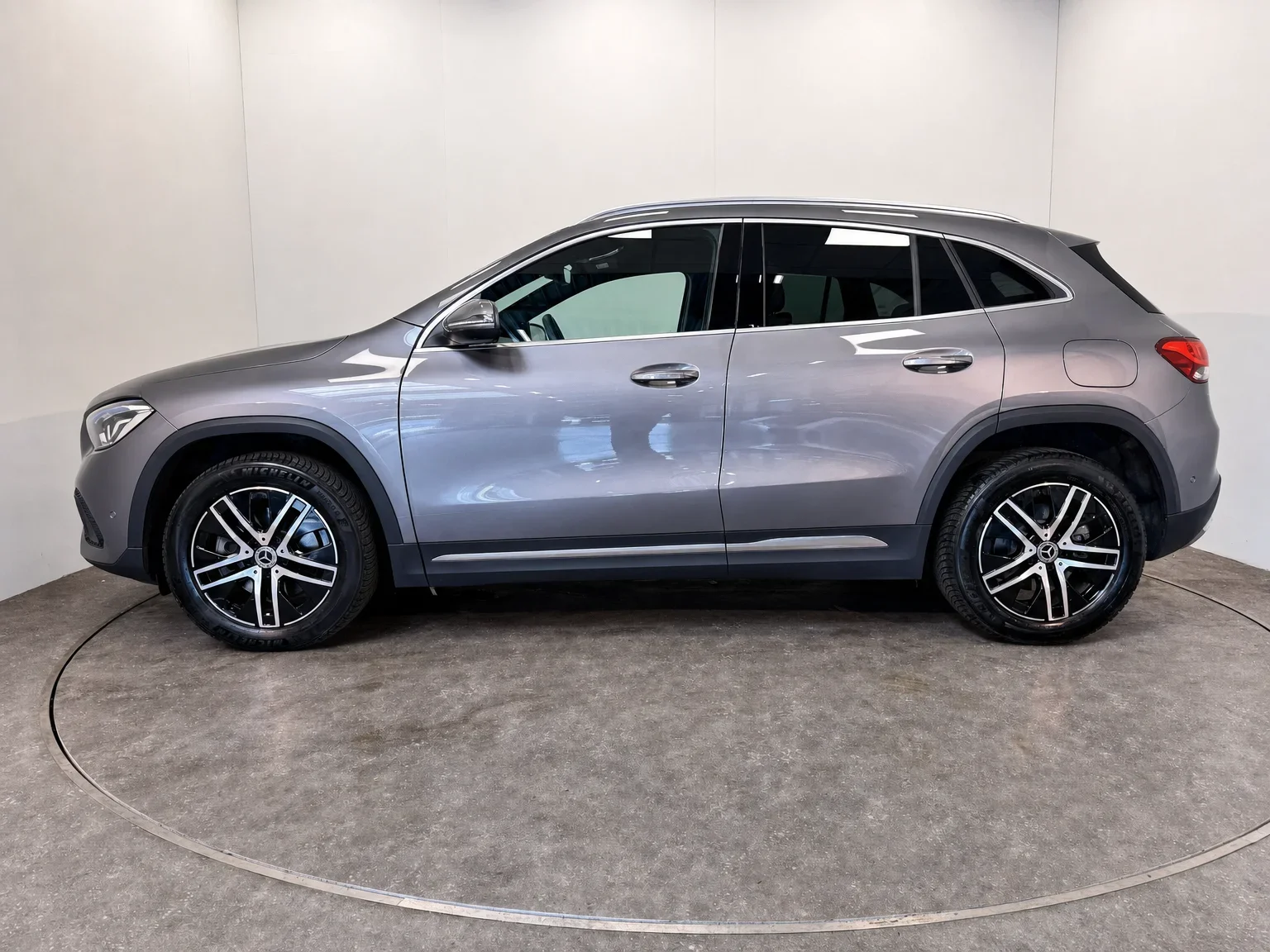Mercedes-Benz GLA 250 - 2