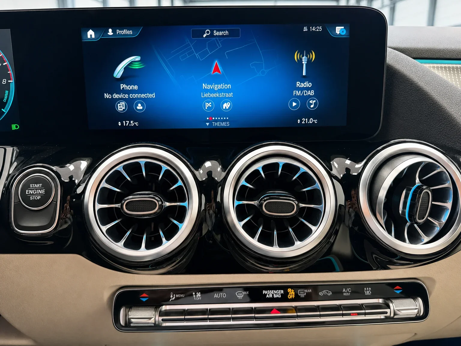 Mercedes-Benz GLA 250 - 19