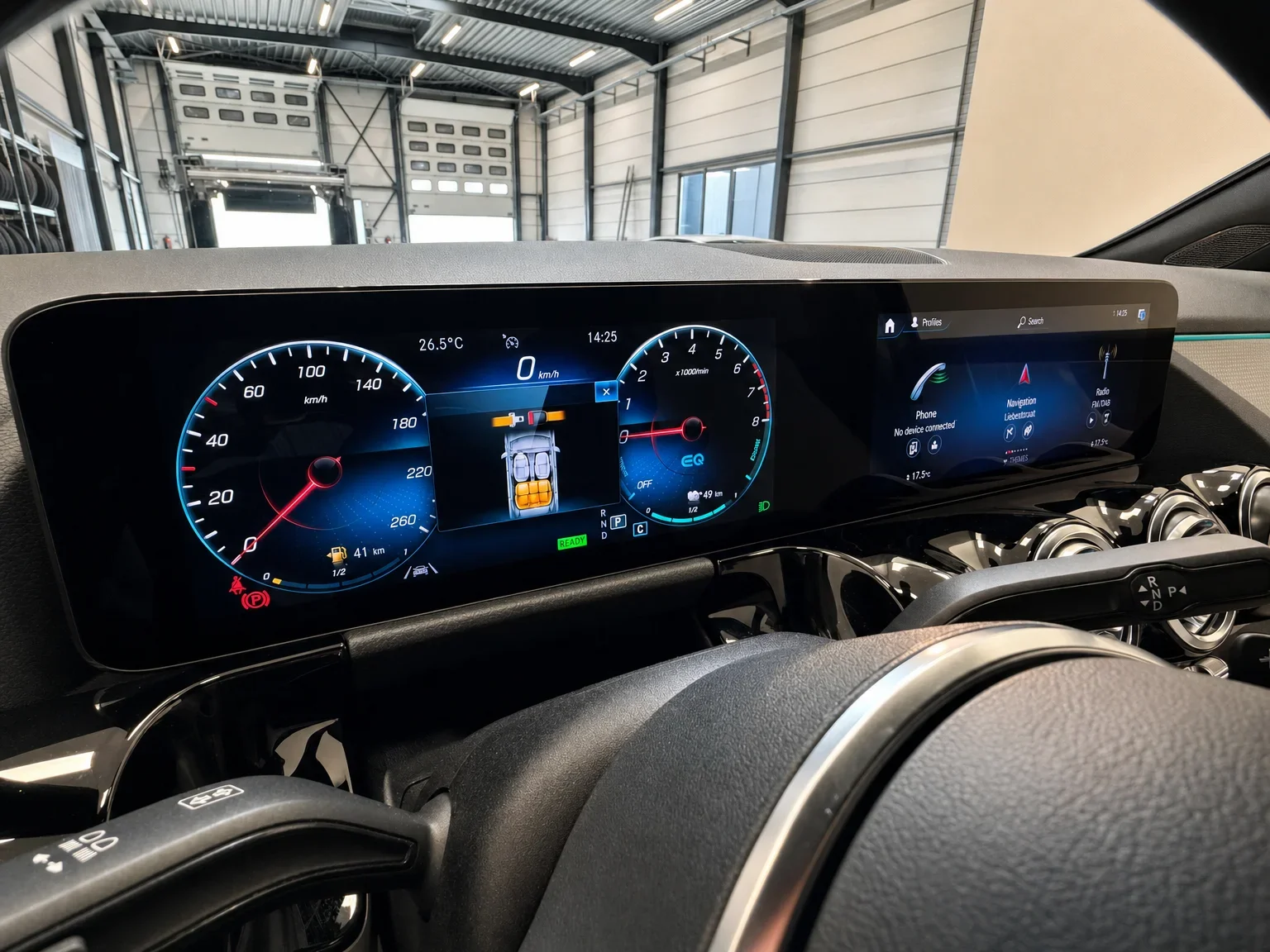 Mercedes-Benz GLA 250 - 23