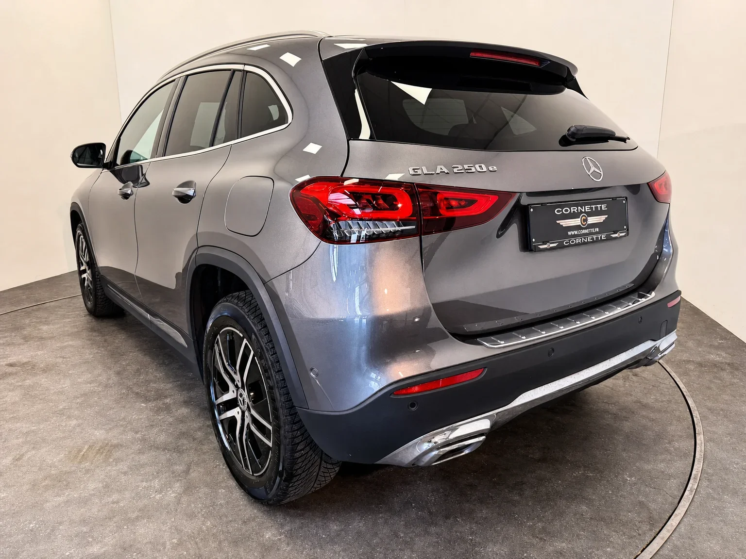 Mercedes-Benz GLA 250 - 5