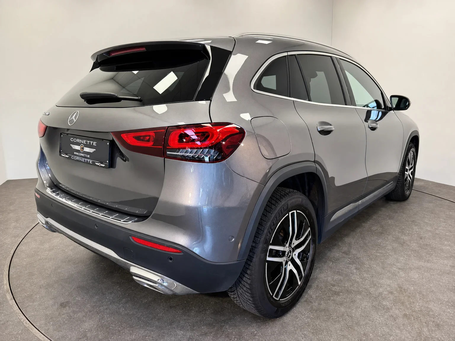 Mercedes-Benz GLA 250 - 8