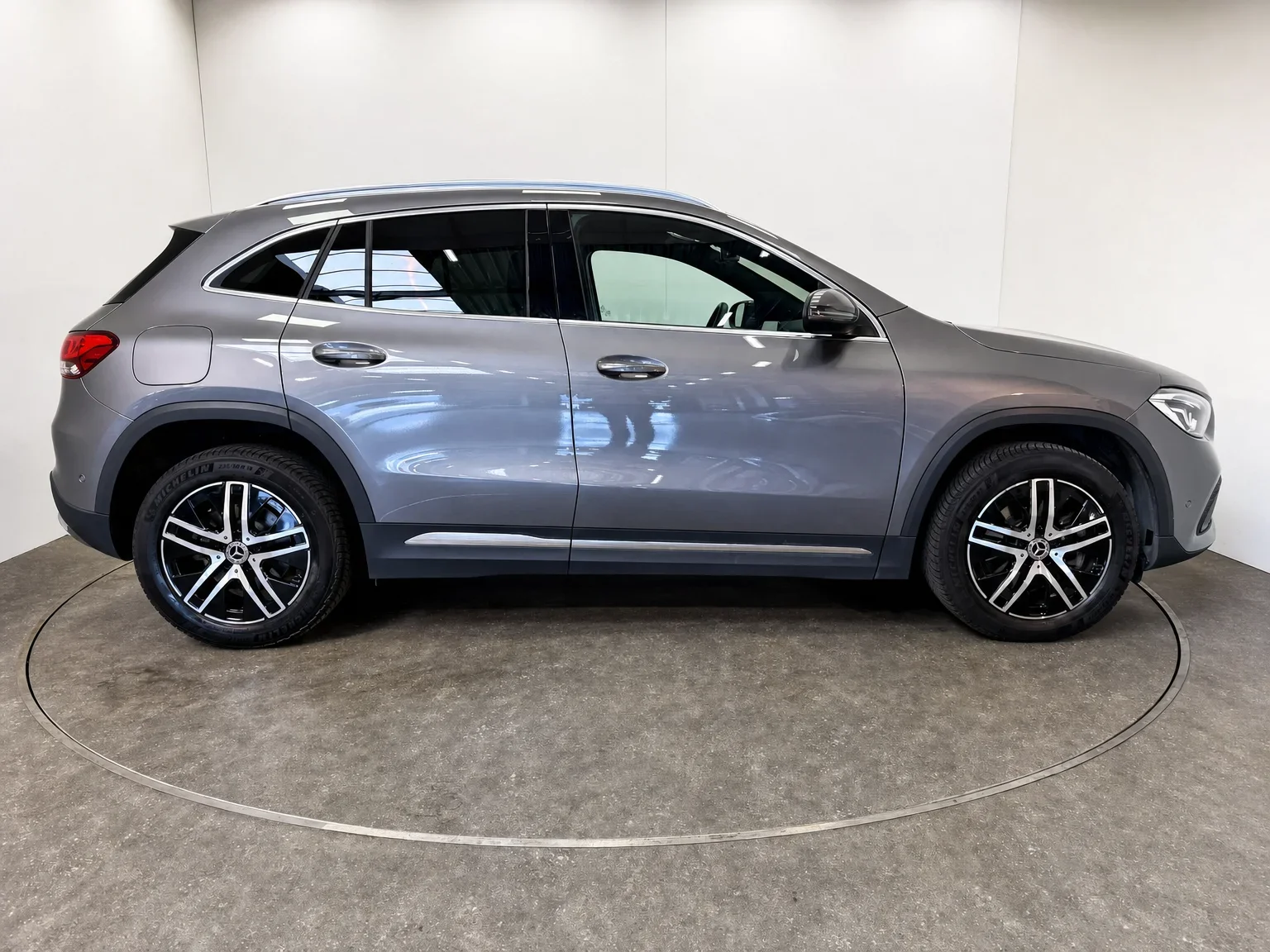 Mercedes-Benz GLA 250 - 9