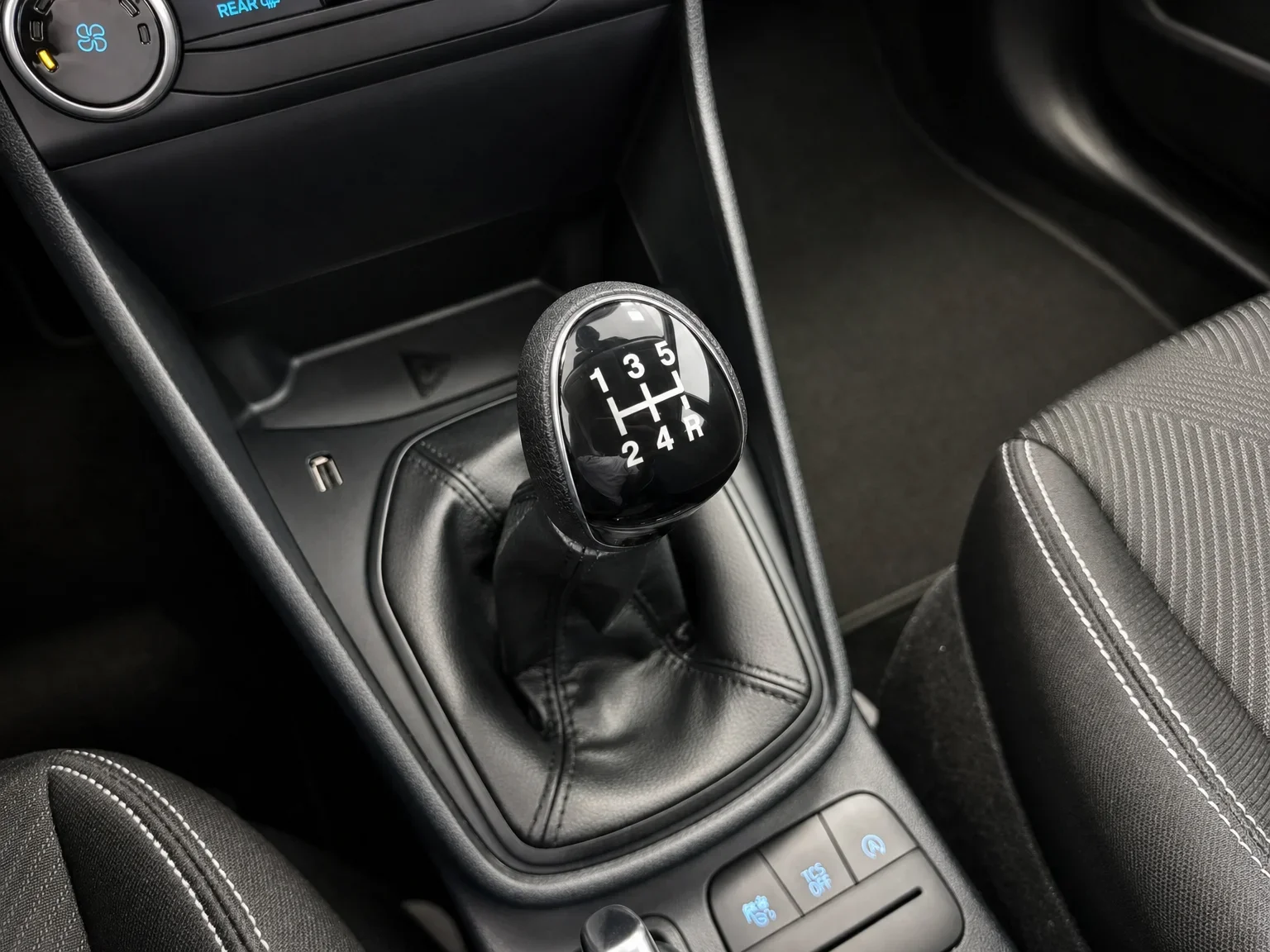 Ford Fiesta - 19