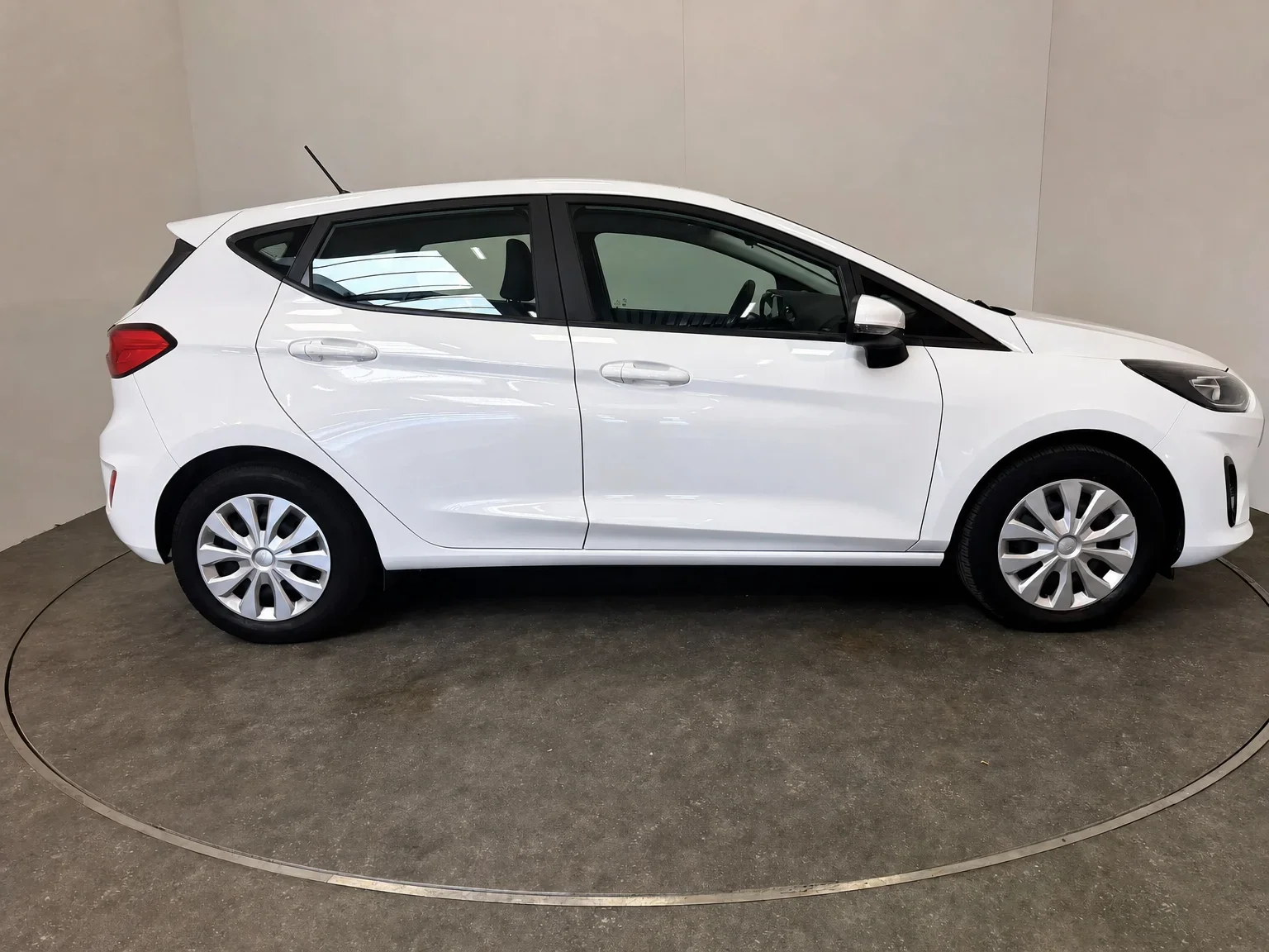 Ford Fiesta - 9