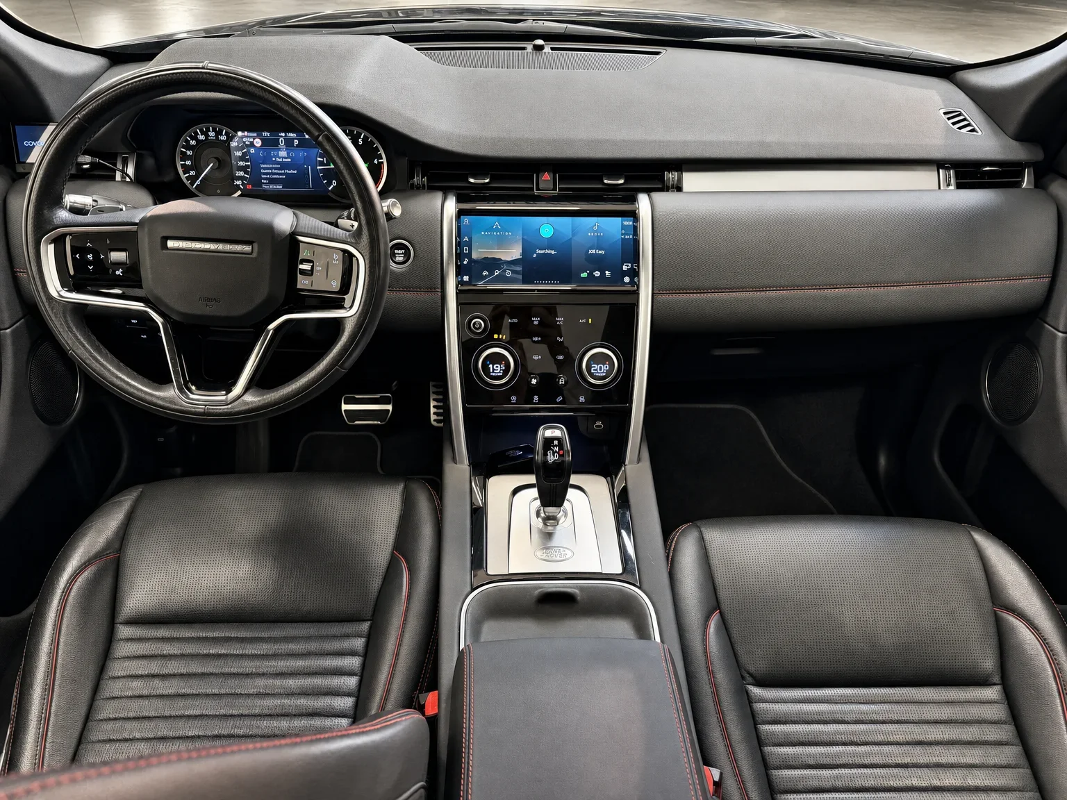 Land Rover Discovery Sport - 11