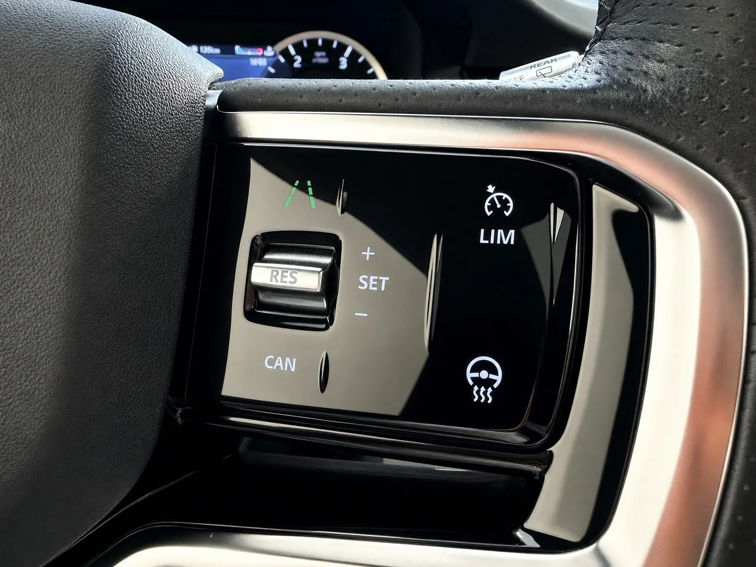 Land Rover Discovery Sport - 22