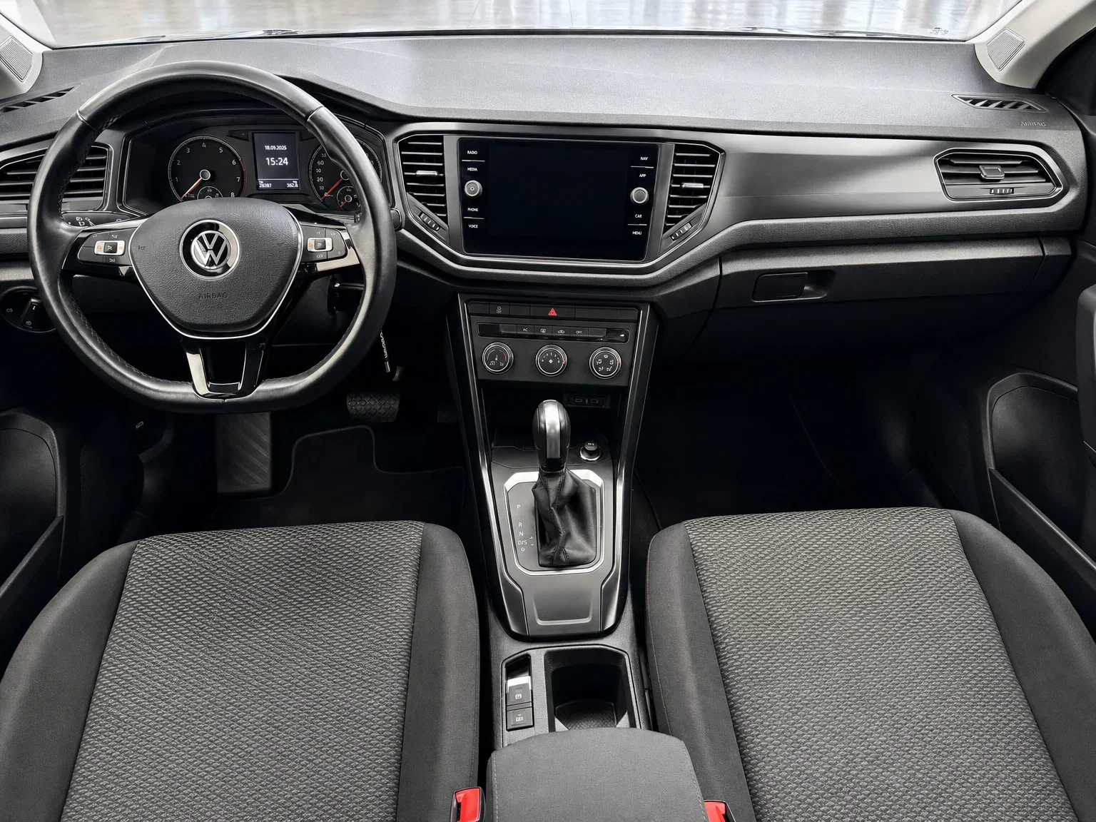Volkswagen T-Roc - 11