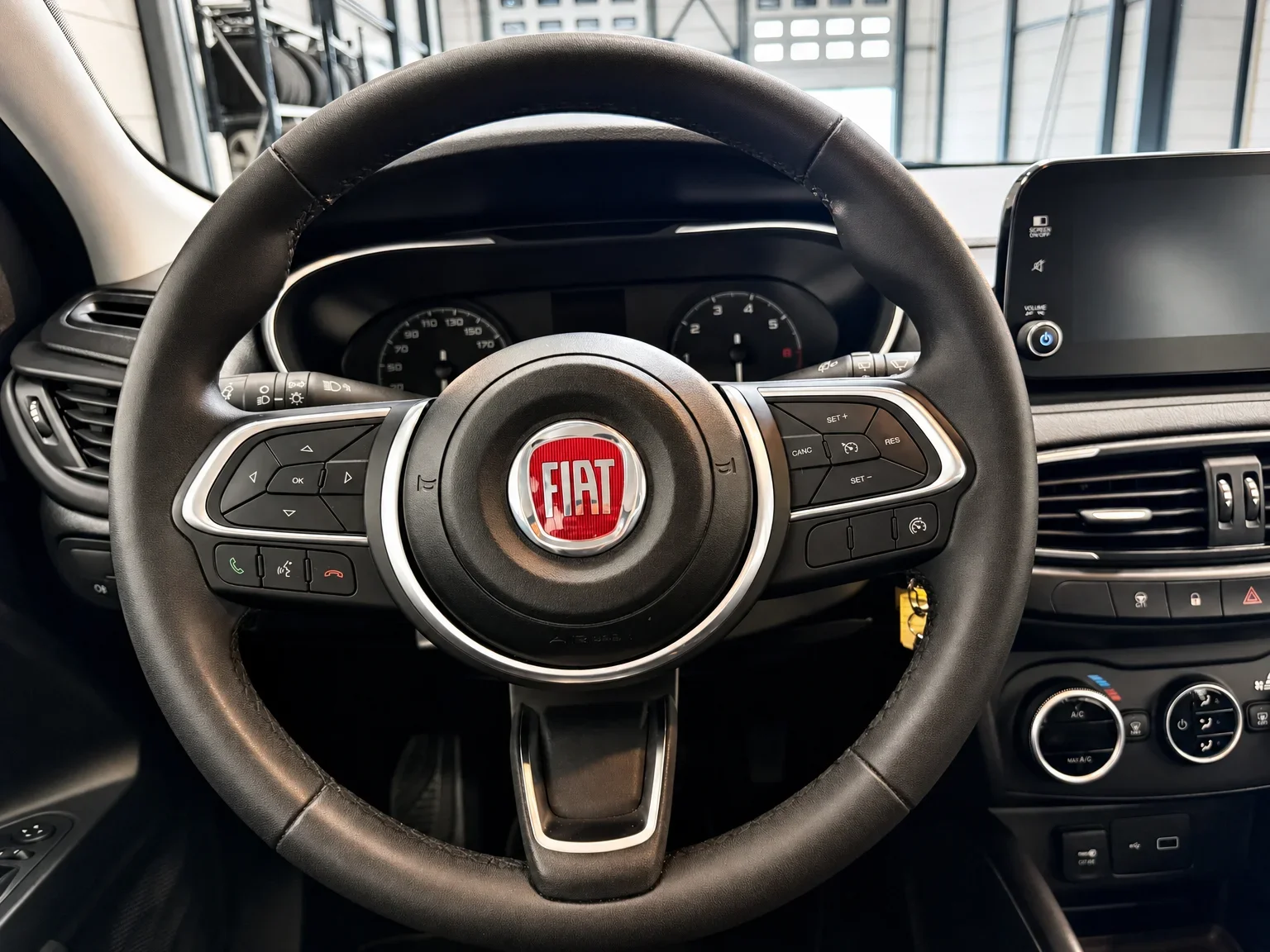 Fiat Tipo - 18
