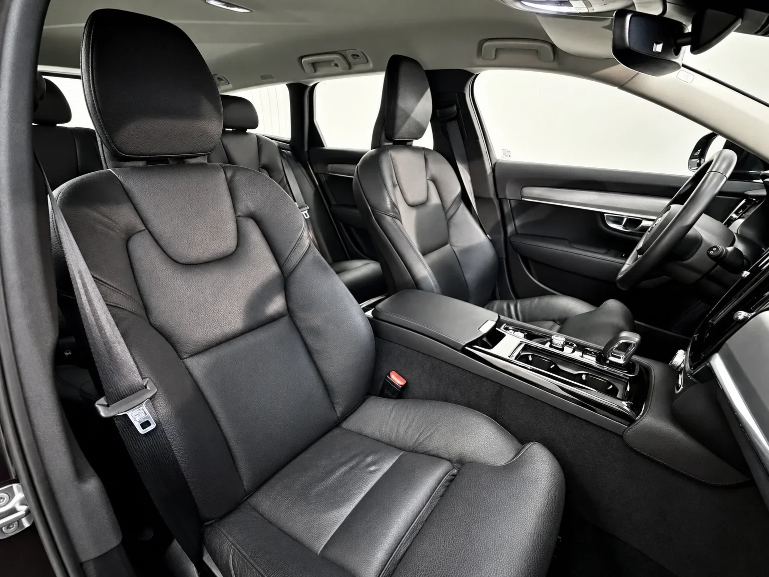 Volvo V90 - 22